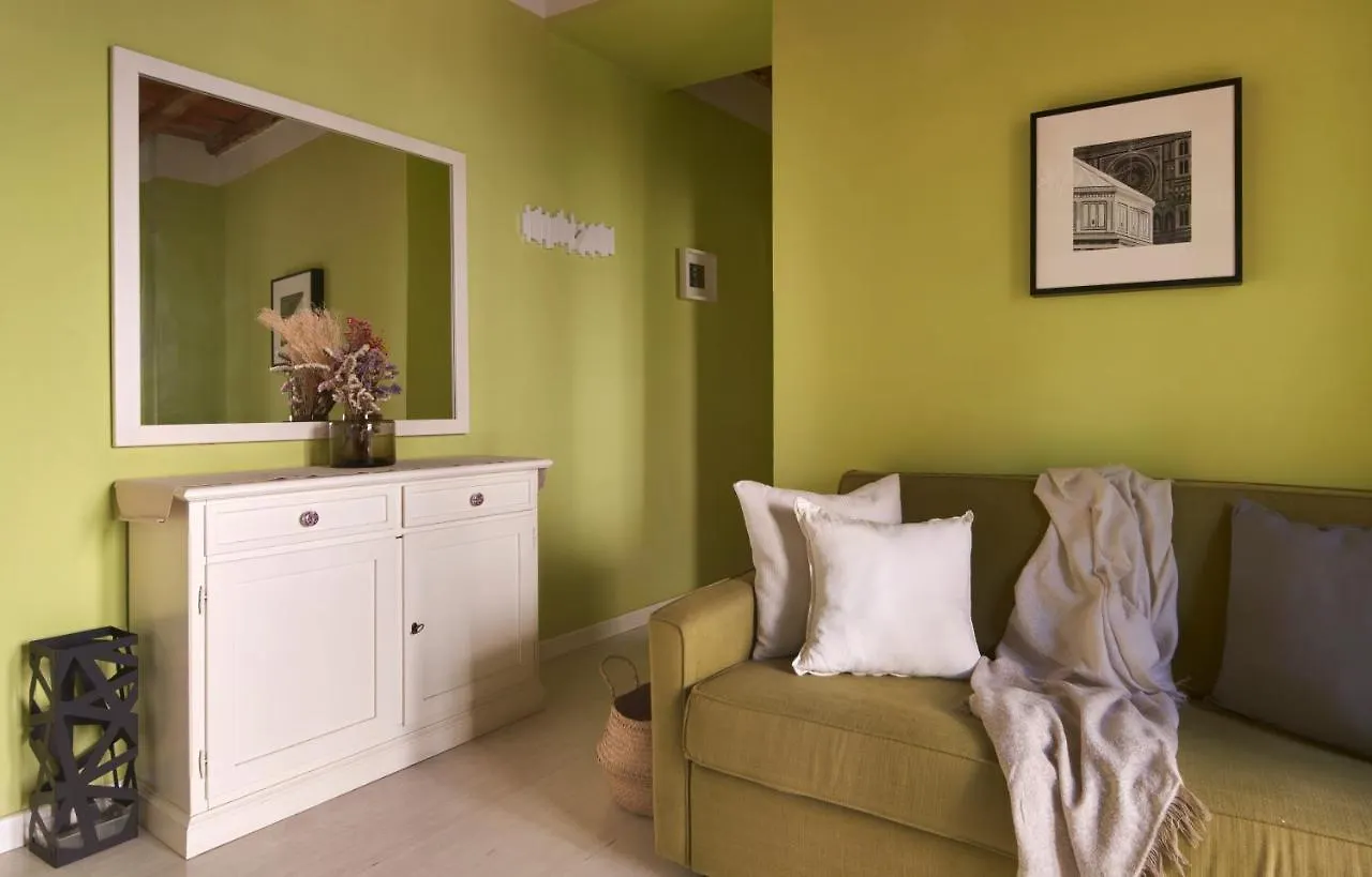 Cozy 1-Bedroom Apartment With Balcony In Florence Historic Center
