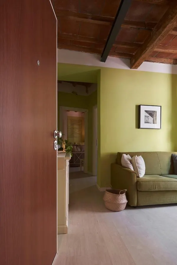 Cozy 1-Bedroom Apartment With Balcony In Florence Historic Center